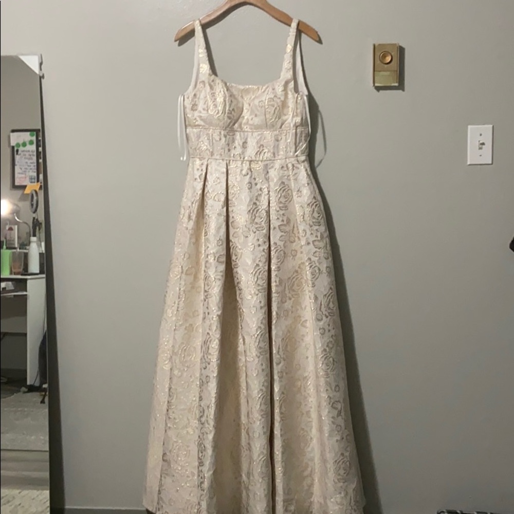 Windsor creme dress
